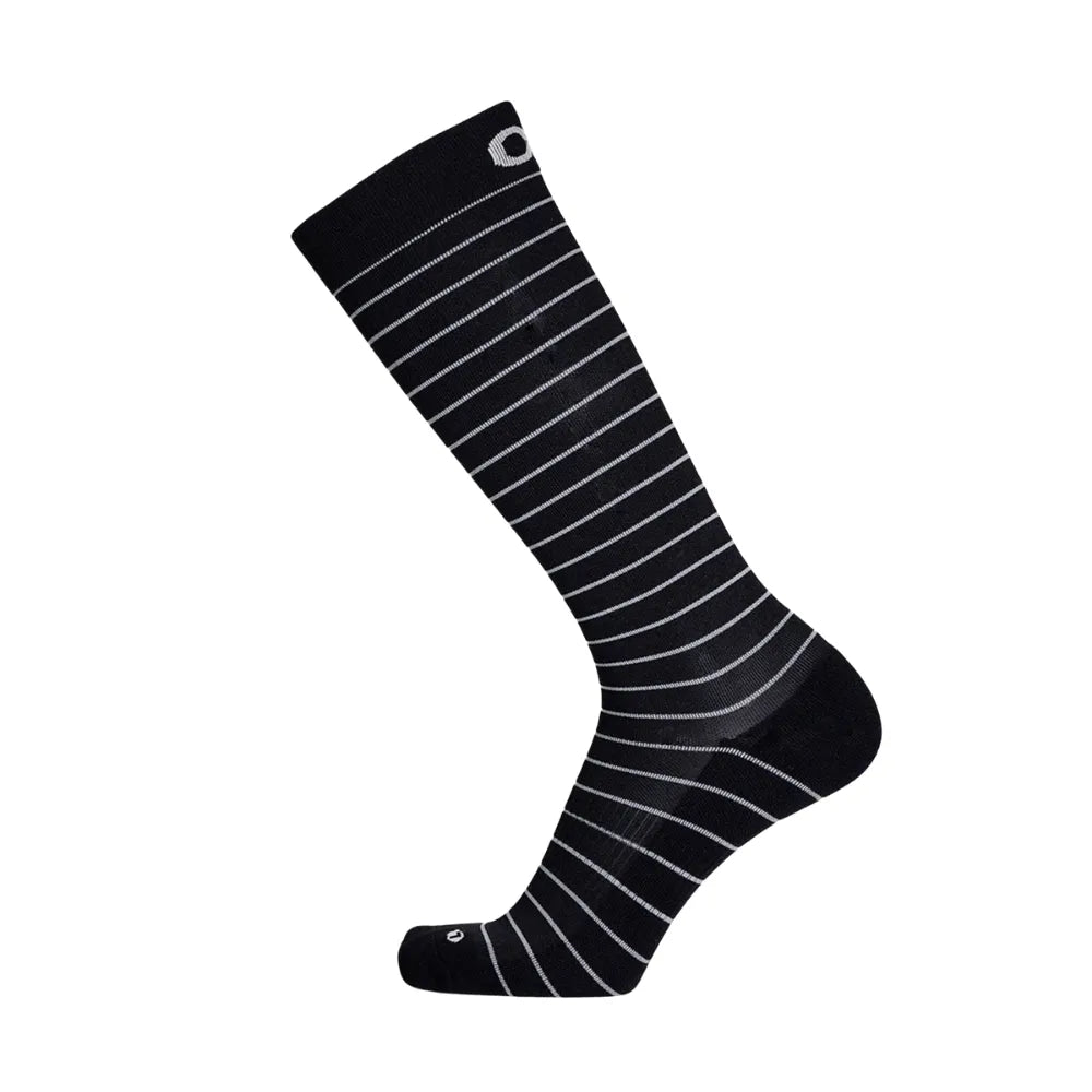 #color_black stripes