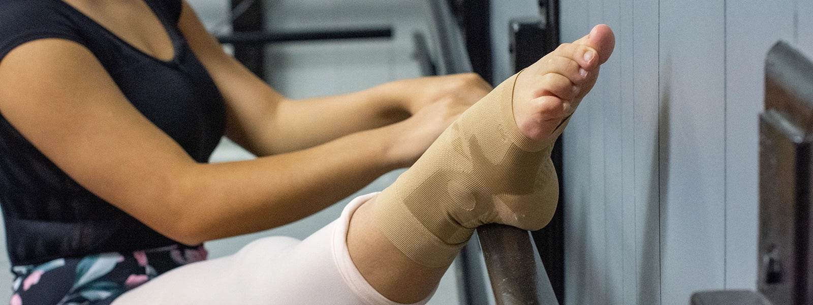 How Compression Sleeves Can Help Dancers - OS1st