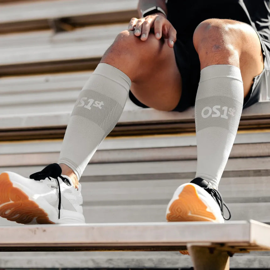 athlete wearing thin air performance socks and sleeves in grey | OS1st
