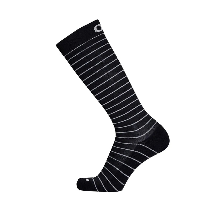 #color_black stripes